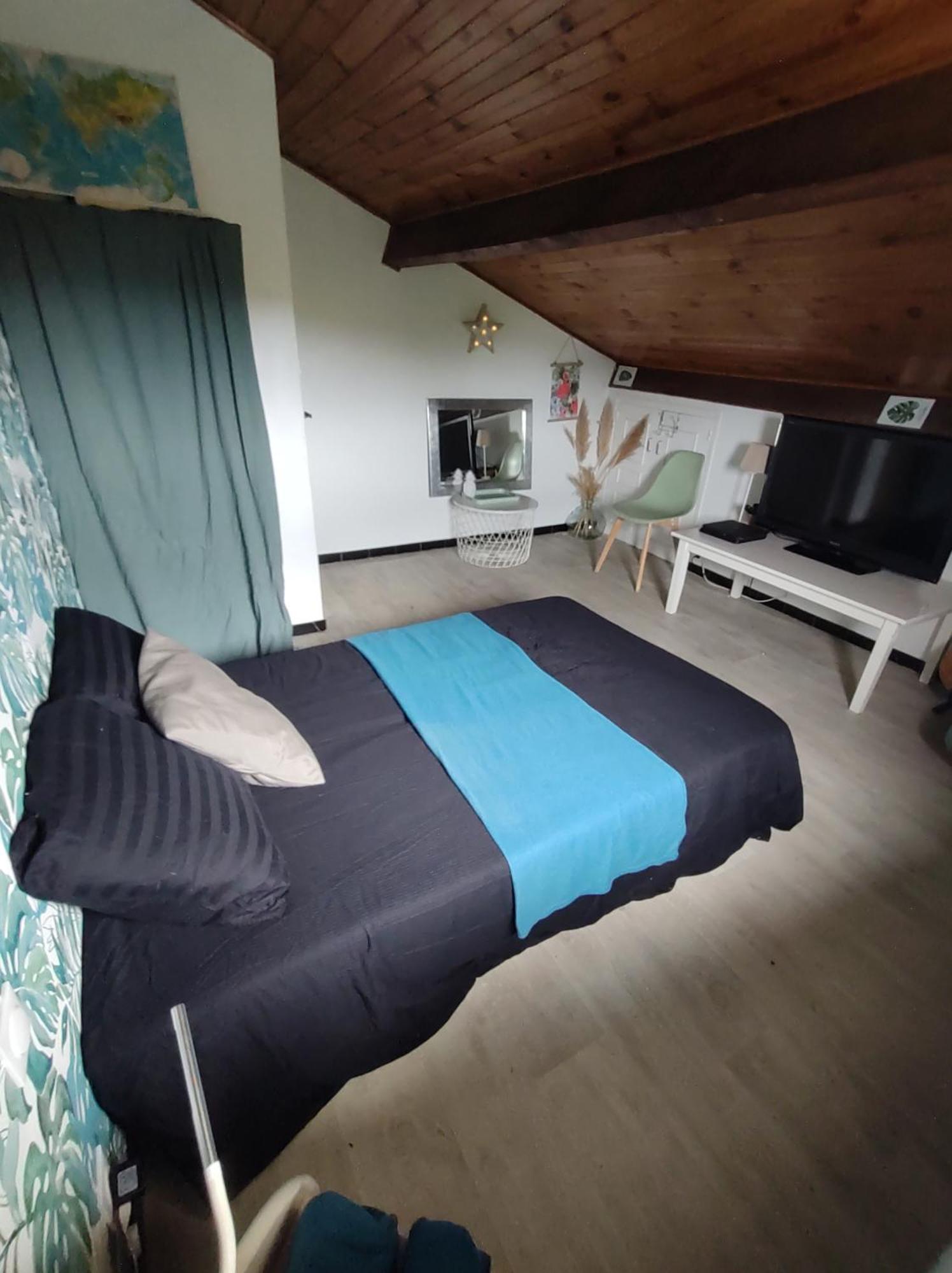Séjour chez l'habitant Et Salle De Bain Lescar
