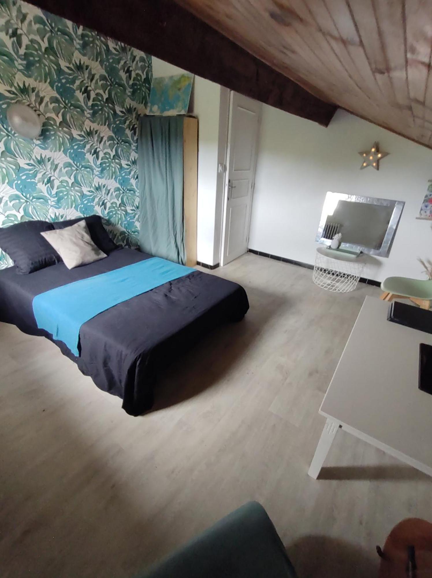Séjour chez l'habitant Et Salle De Bain